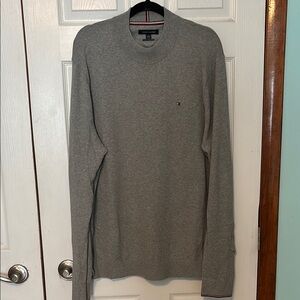 Tommy Hilfiger Gray Sweater